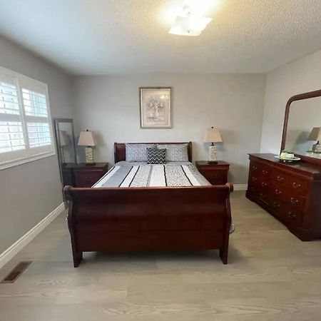 Elegant & Luxurious 3 Bedroom Home Mississauga Luaran gambar