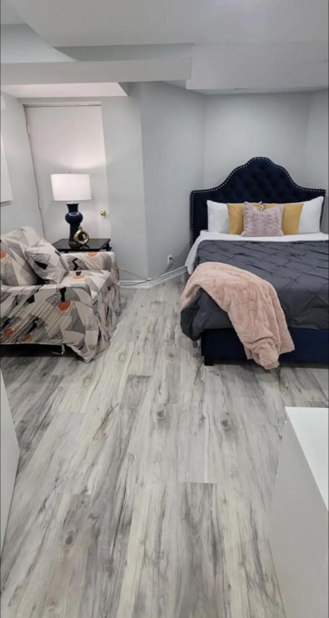 Elegant & Luxurious 3 Bedroom Home Mississauga Luaran gambar
