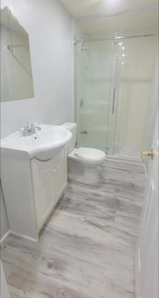 Elegant & Luxurious 3 Bedroom Home Mississauga Luaran gambar